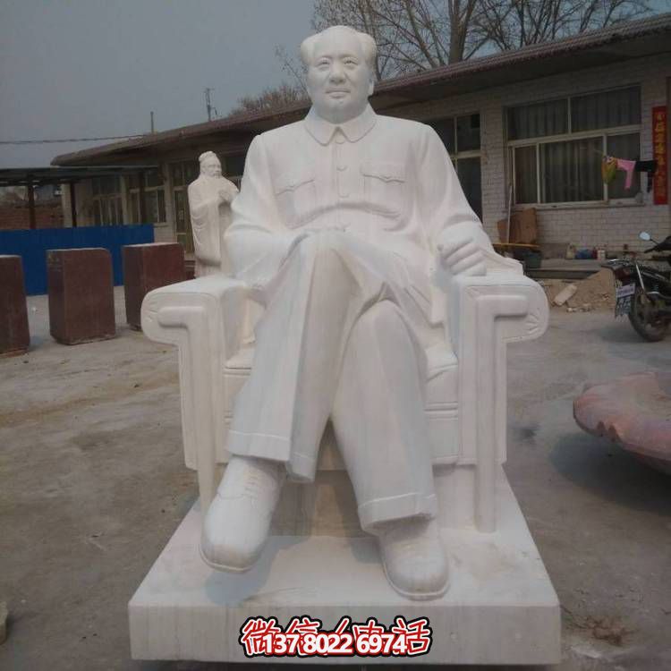 漢白玉石雕毛主席雕塑——走進(jìn)中國景區(qū)，欣賞傳統(tǒng)美術(shù)