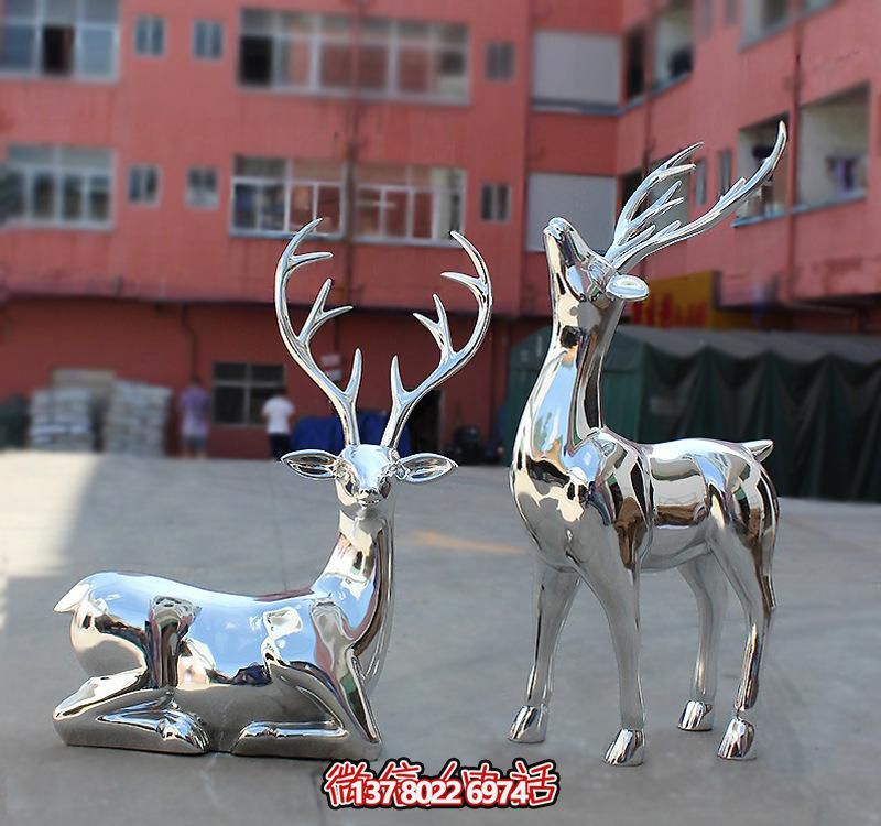 不銹鋼鏡面鹿雕塑，點(diǎn)綴公園景區(qū)