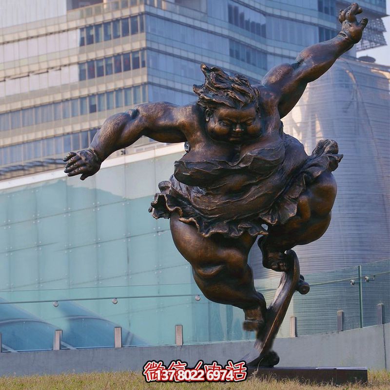 玻璃鋼雕塑滑板車，為城市公園和廣場帶來活力