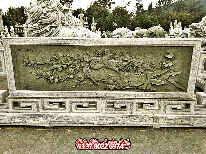 大理石綠浮雕欄桿，為景區(qū)裝飾錦上添花