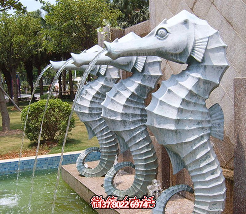 青石石雕海馬雕塑，在公園里擺放只噴水創(chuàng)意裝置