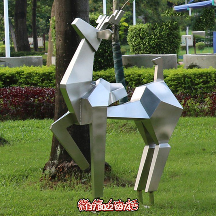 不銹鋼幾何切面鹿雕塑，優(yōu)雅動物景觀擺件