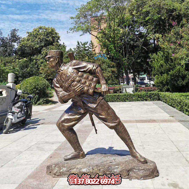 沖鋒，仿銅戰(zhàn)士雕塑——玻璃鋼的藝術(shù)之作