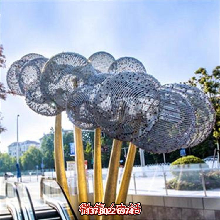 不銹鋼雕塑，點(diǎn)綴城市地標(biāo)，為建筑、園林、廣場(chǎng)、景觀增添獨(dú)特魅力