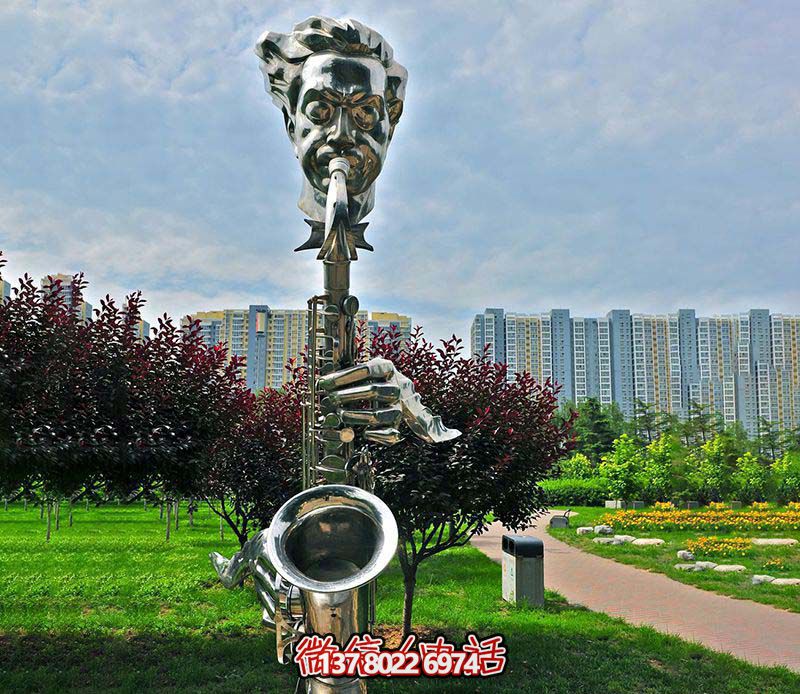 不銹鋼薩克斯創(chuàng)意雕塑，吹奏出抽象的樂章