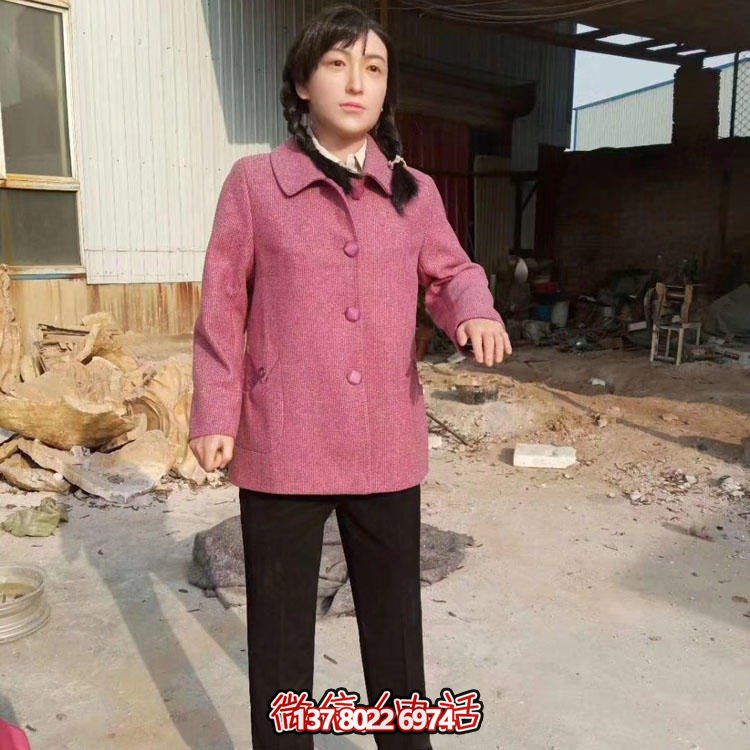 玻璃鋼仿真女孩雕塑，打造景區(qū)精美環(huán)境