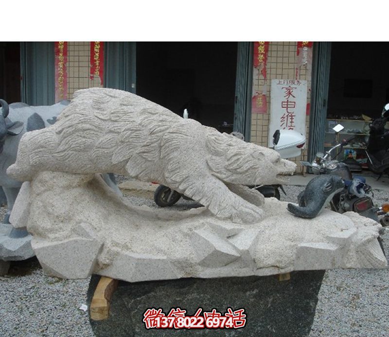 北極熊玻璃鋼雕塑，讓街道邊擺放創(chuàng)意爬行玻璃