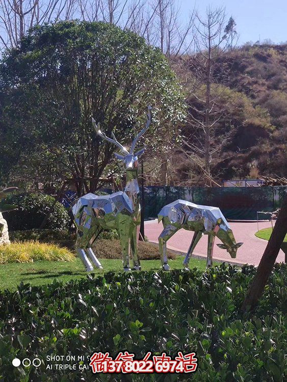 不銹鋼幾何雕塑——梅花鹿，點(diǎn)綴戶外公園