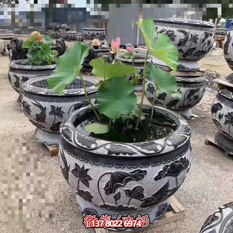 經(jīng)典荷花石雕浮雕圓形水缸，裝點(diǎn)您的庭院