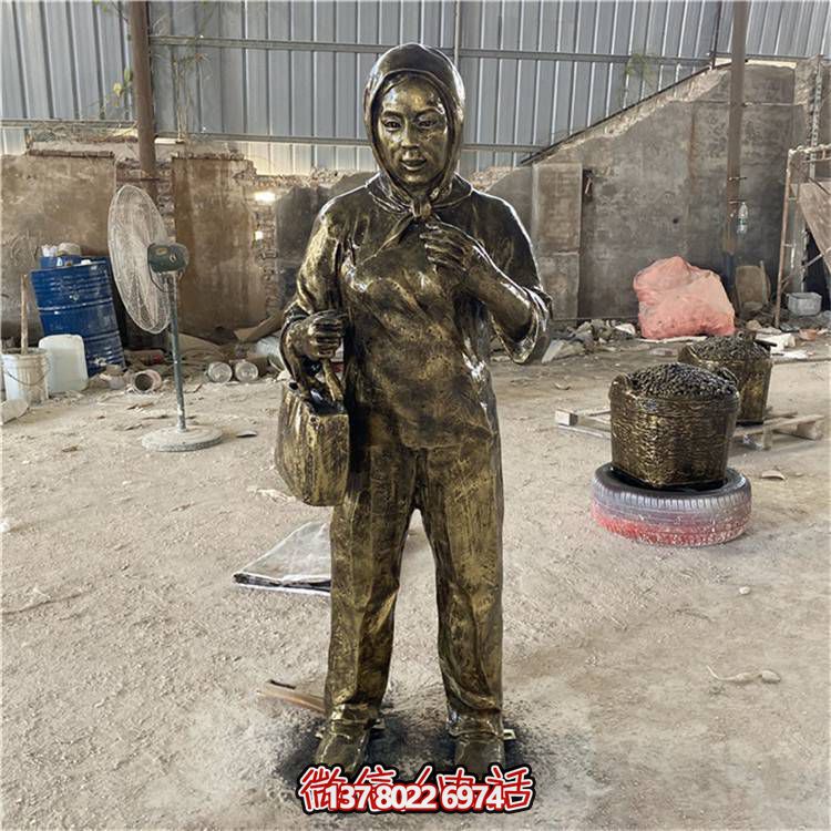 玻璃鋼仿銅人物雕塑，美化園林景區(qū)