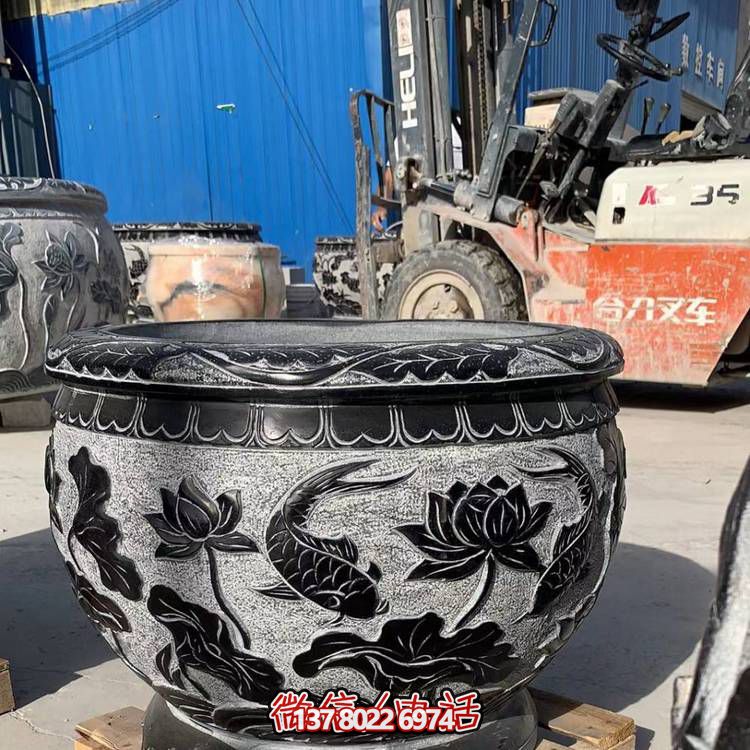 精美荷花浮雕缸，融合經(jīng)典元素，打造清新安靜空間