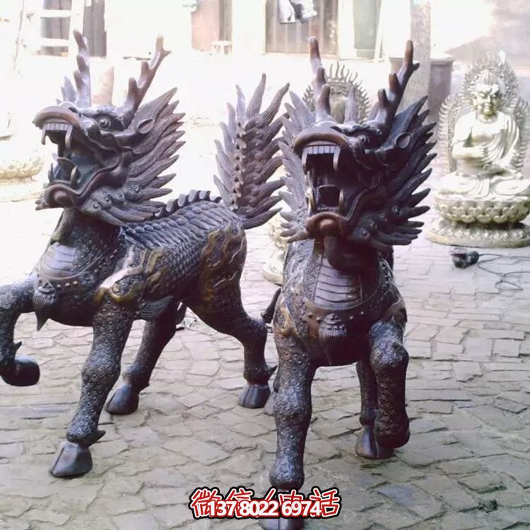 不銹鋼雕塑——精美的麒麟，奔跑、吼叫的象征