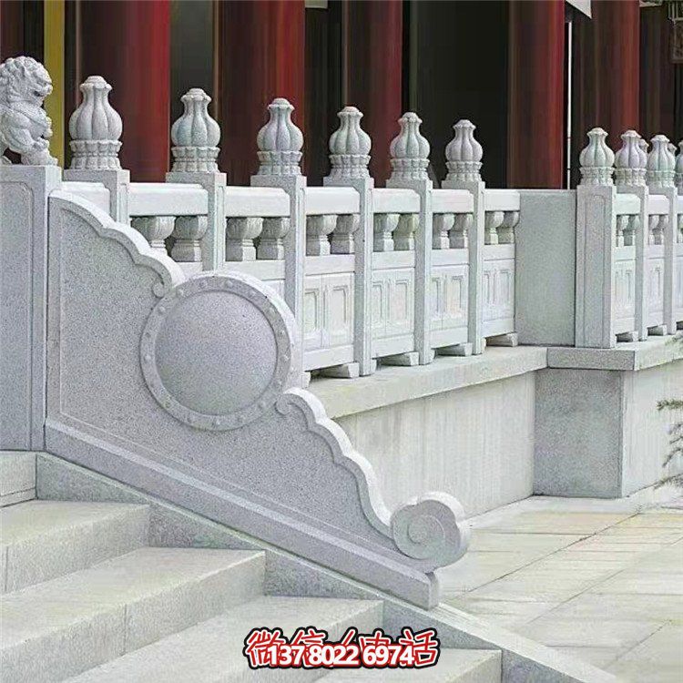 精美石雕欄桿欄板，點(diǎn)綴景區(qū)景點(diǎn)，增添園林雕塑之美