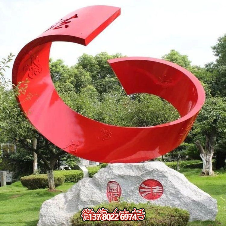 大型不銹鋼彩繪雕塑，點(diǎn)綴戶外園林景觀