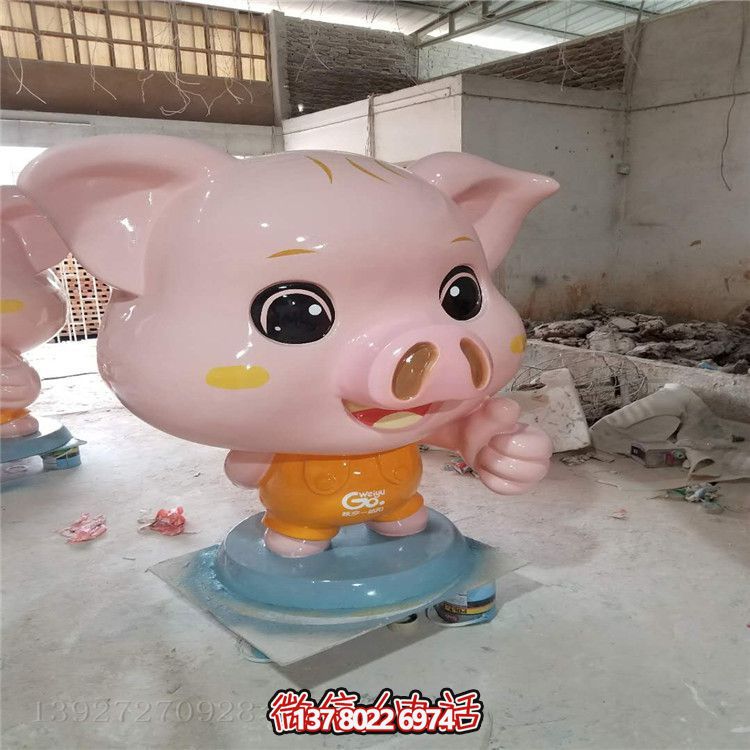 玻璃鋼豬雕塑，為您的店鋪、戶外公園增添熱鬧氣氛