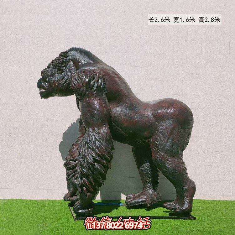玻璃鋼仿真大猩猩動物雕塑，點綴游樂園游樂擺放